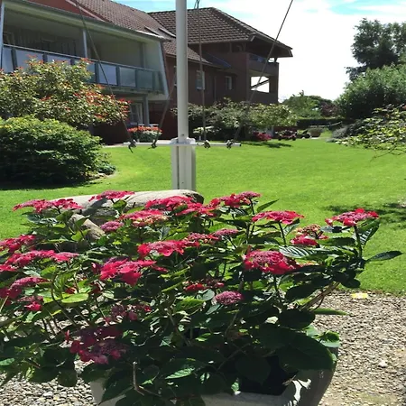 Coastal Comfort With Garden Staberdorf