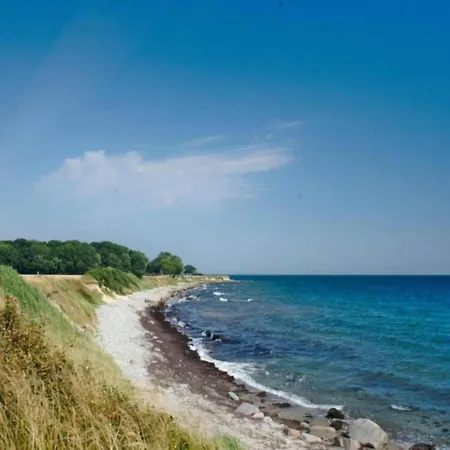 Coastal Comfort With Garden Staberdorf